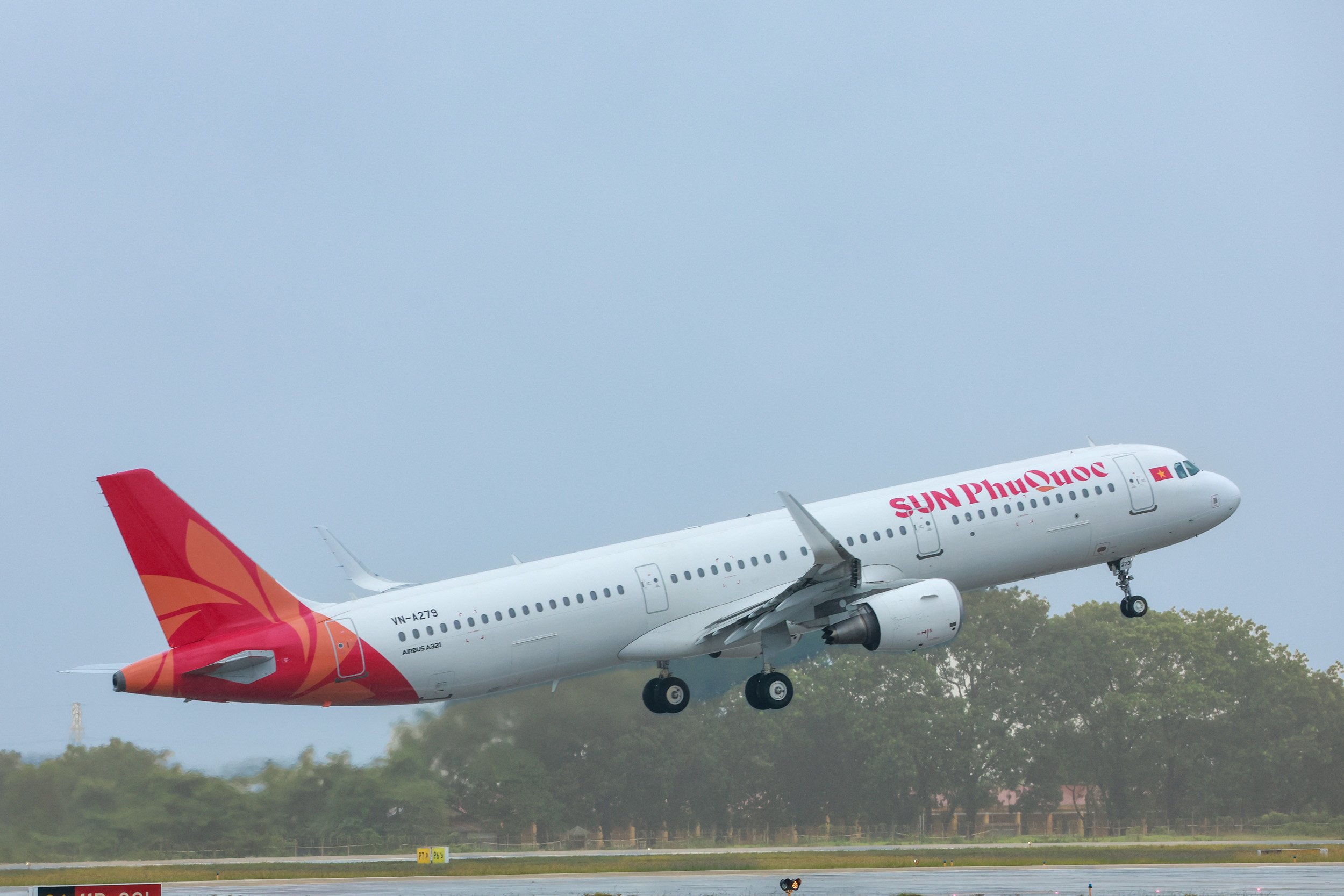 Sun-PhuQuoc-Airways-chinh-thuc-gia-nhap-bau-troi-voi-3-chuyen-bay-ha-canh-Phu-Quoc-sang-1-11