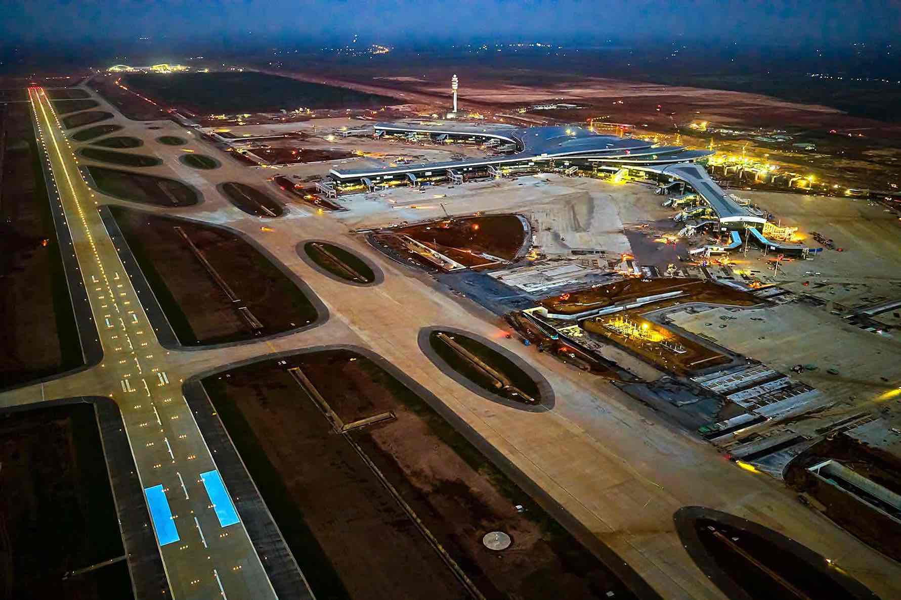 Máy bay Boeing 787, mang số hiệu VN-A863 đang đỗ tại sân bay Tân Sơn Nhất chuẩn bị cất cánh bay chặng Tân Sơn Nhất - Long Thành